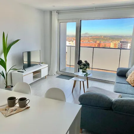 Apto Huca. Parking/wifi Incluido Apartment