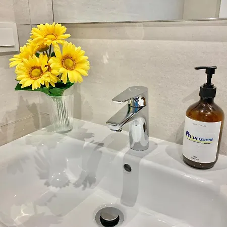 Apto Huca. Parking/wifi Incluido Apartment