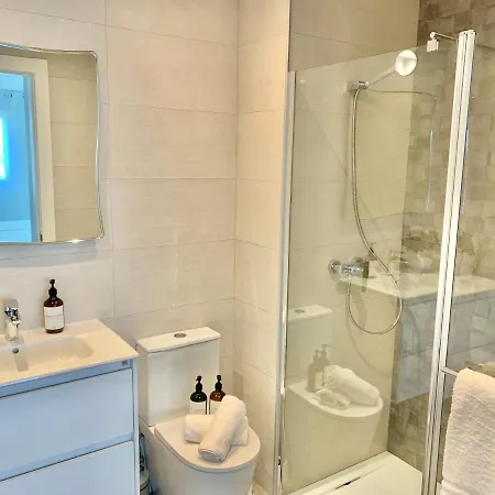 Apto Huca. Parking/wifi Incluido Apartment