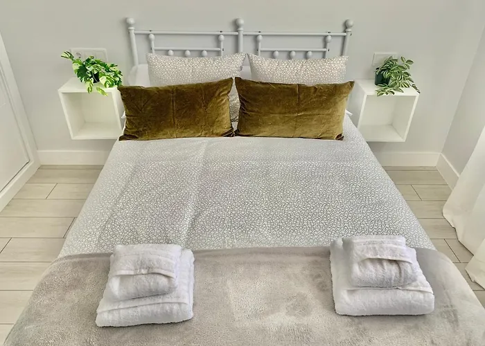 Apto Huca. Parking/wifi Incluido