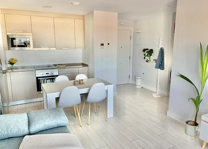 Apto Huca. Parking/wifi Incluido شقة *